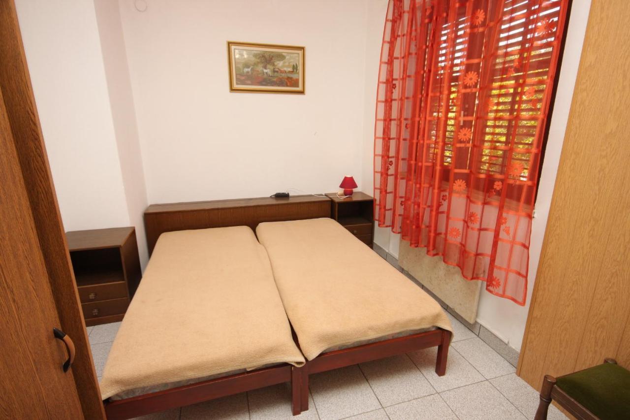 Apartments With A Parking Space Medulin - 7208 ภายนอก รูปภาพ