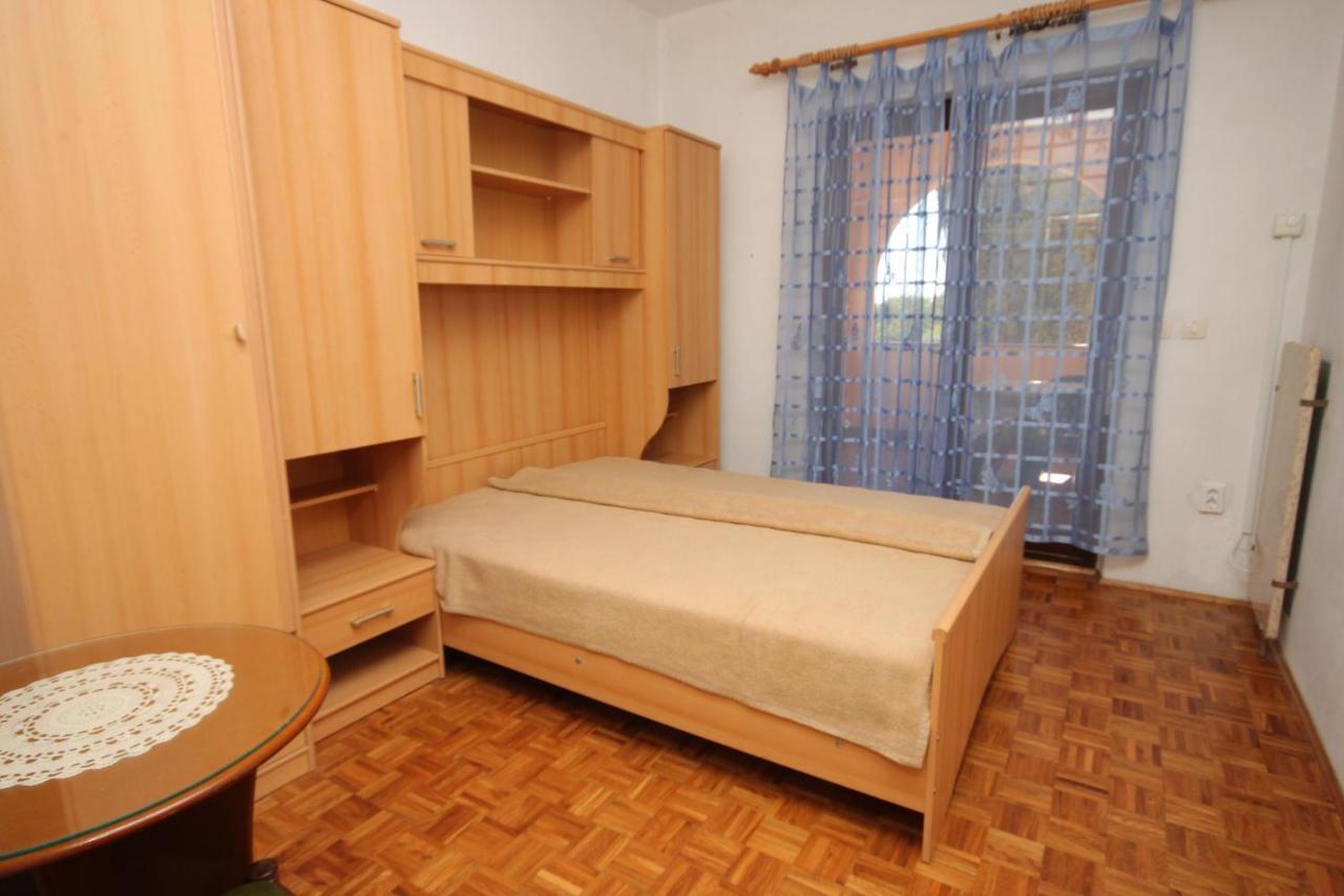 Apartments With A Parking Space Medulin - 7208 ภายนอก รูปภาพ