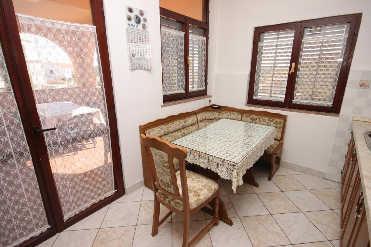 Apartments With A Parking Space Medulin - 7208 ภายนอก รูปภาพ